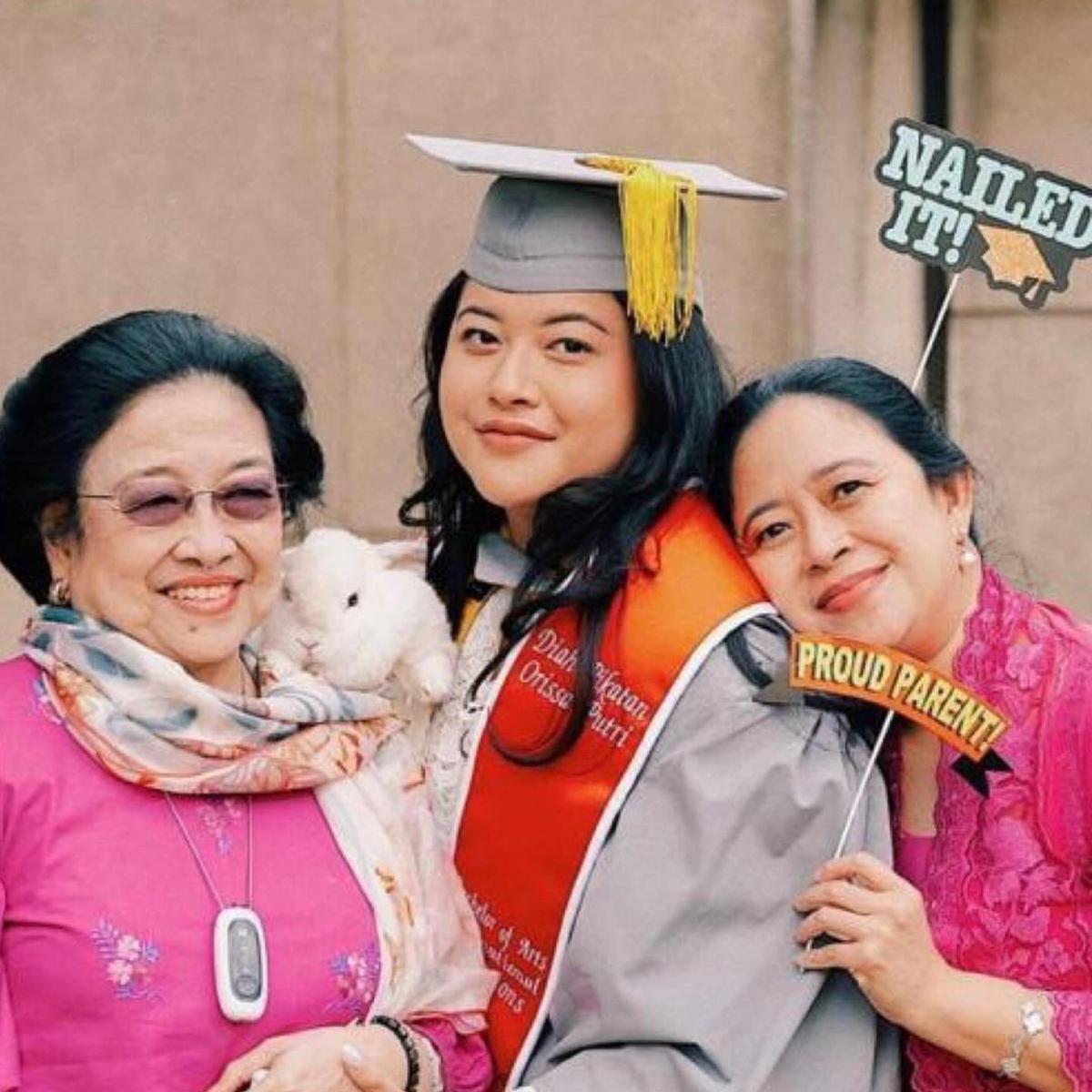 Gaya Kembar Ibu-Anak dari Puan Maharani dan Pinka Haprani, Bak Pinang di Belah Kedua Kenakan Baju Olahraga hingga Kebaya