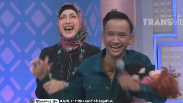 Desy Ratnasari (YouTube/TRANS TV Official)