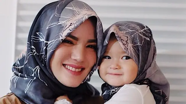 Alice Norin dan Baby Alita