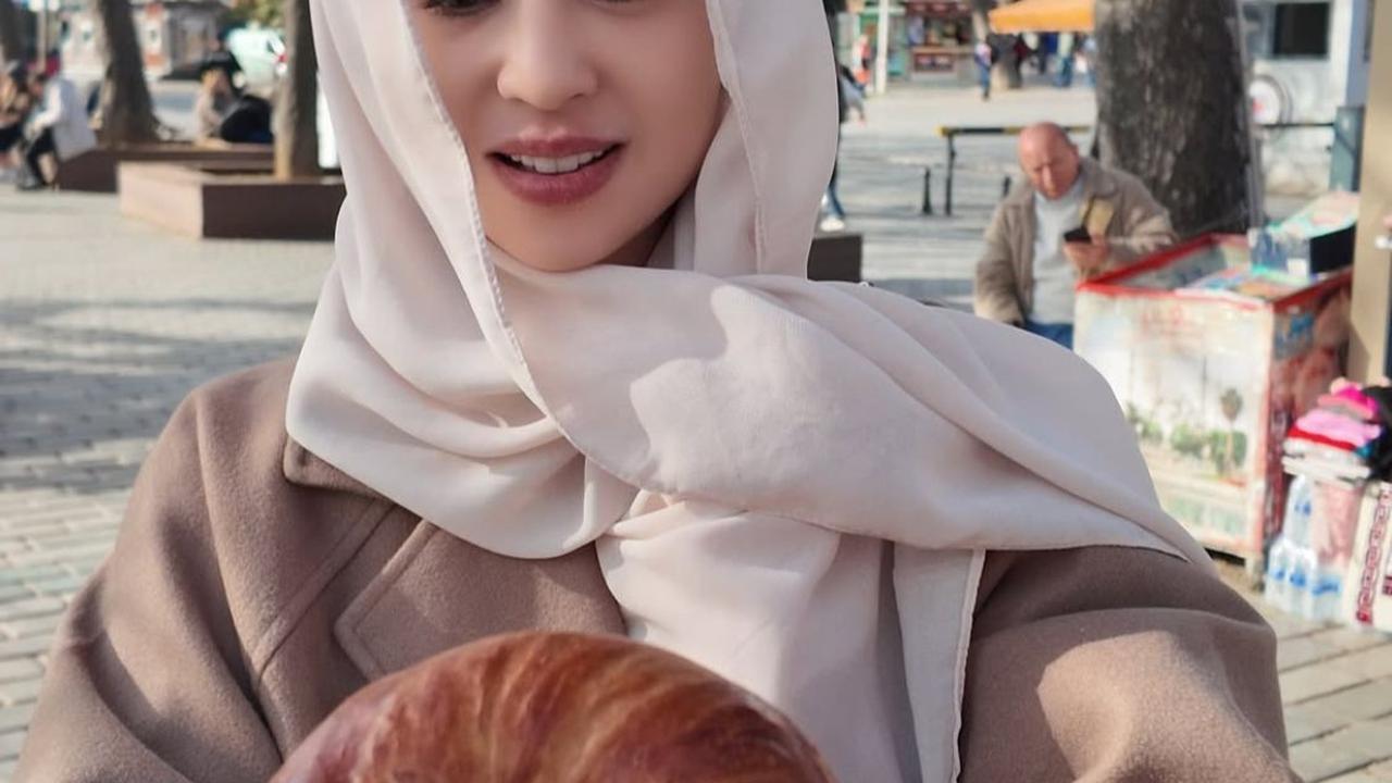 Dewi Perssik Liburan di Turki Setelah Umroh, Pesona dan Keseruannya!