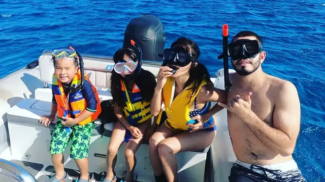 6 Momen Mewah Adinda Bakrie Liburan di Labuan Bajo