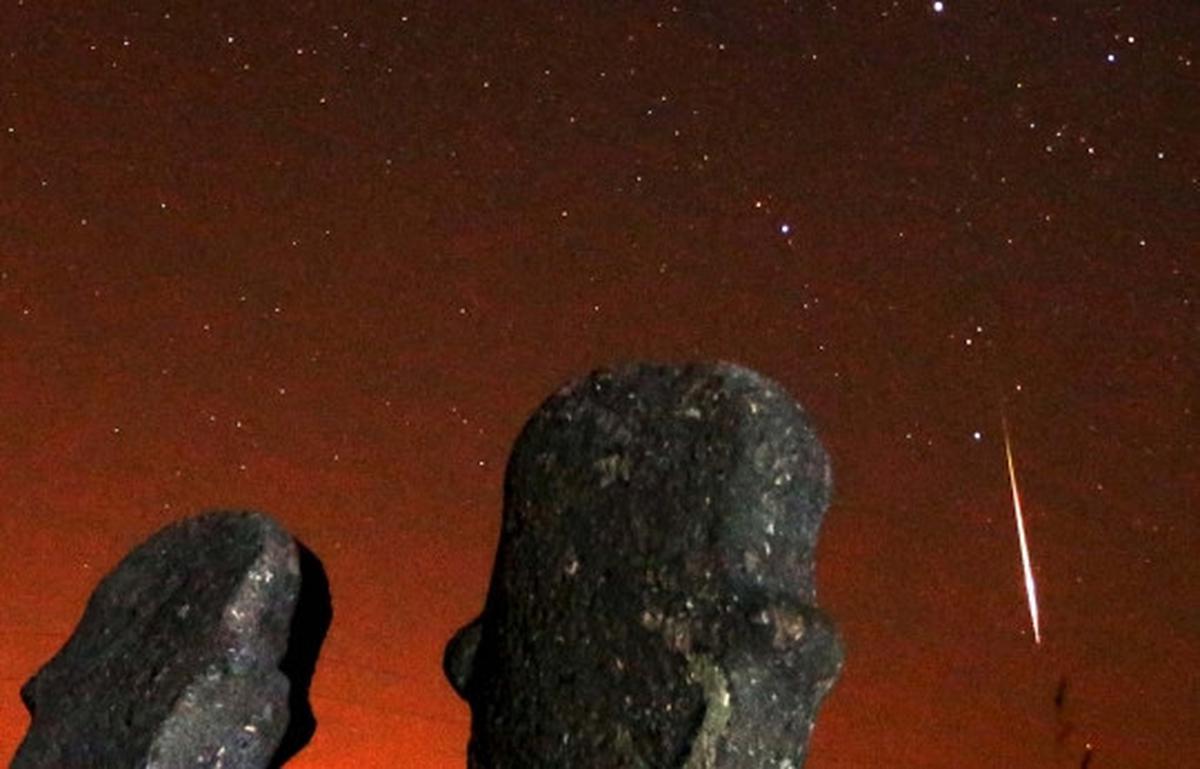 Keindahan hujan meteor berpadu Galaksi Bima Sakti hiasi langit dunia