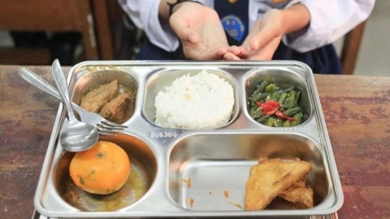Ratusan Pelajar Keracunan Makan Bergizi Gratis di Bogor, Badan Gizi Nasional Cek Sumber Bahan Diolah Supplier