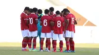Timnas Indonesia U-20 yang lengah di awal pertandingan harus rela kebobolan cepat. Moldova U-20 mampu unggul lebih dulu pada menit kesembilan melalui Vicu Bulmaga yang menjebol gawang Timnas Indonesia U-20. (Dokumentasi PSSI)