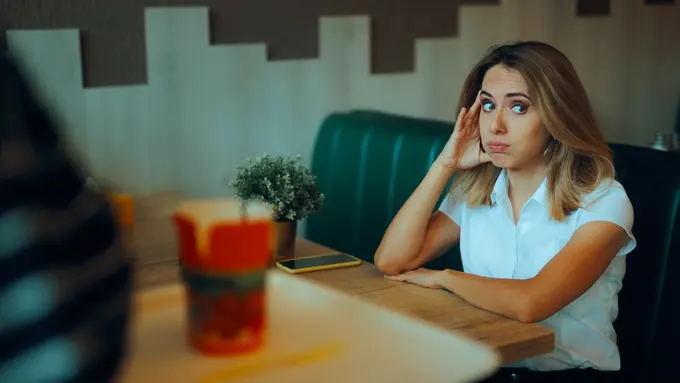 wanita september watak buruk