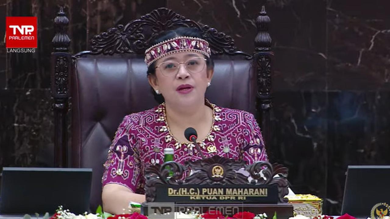 Ketua DPR RI Puan Maharani pada Pidato Presiden RI tentang RAPBN Tahun Anggaran 2024 Beserta Nota Keuangan di Gedung MPR DPR, Jakarta.