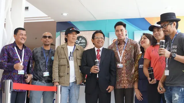 Bersama Slank,