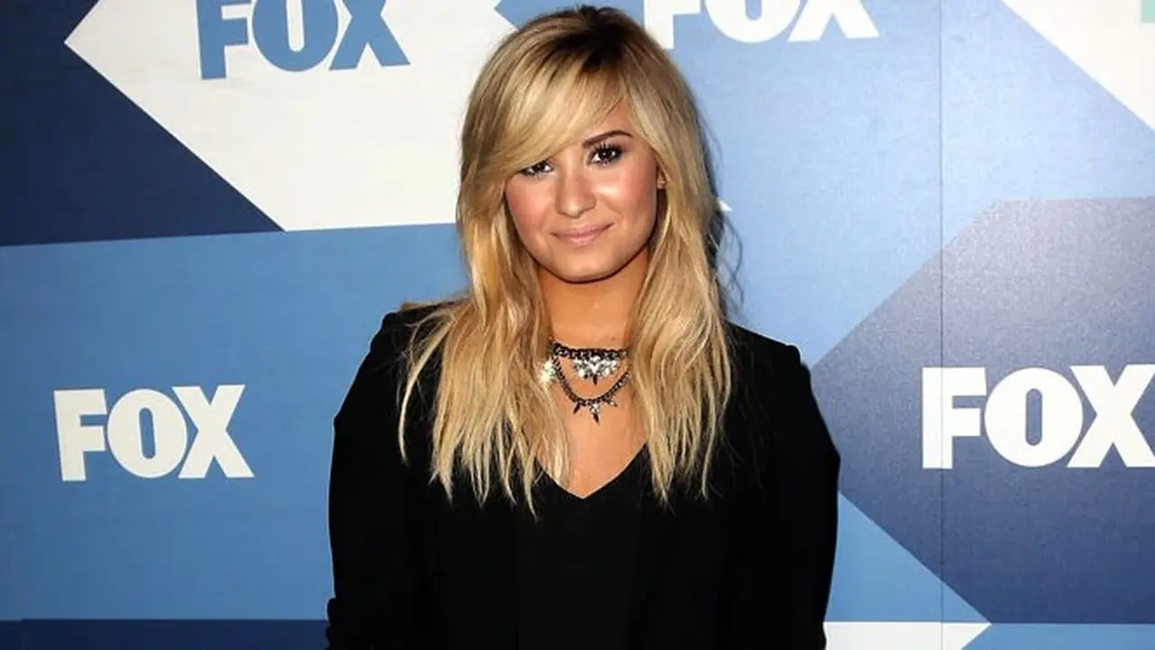 demi-lovato-130828b.jpg