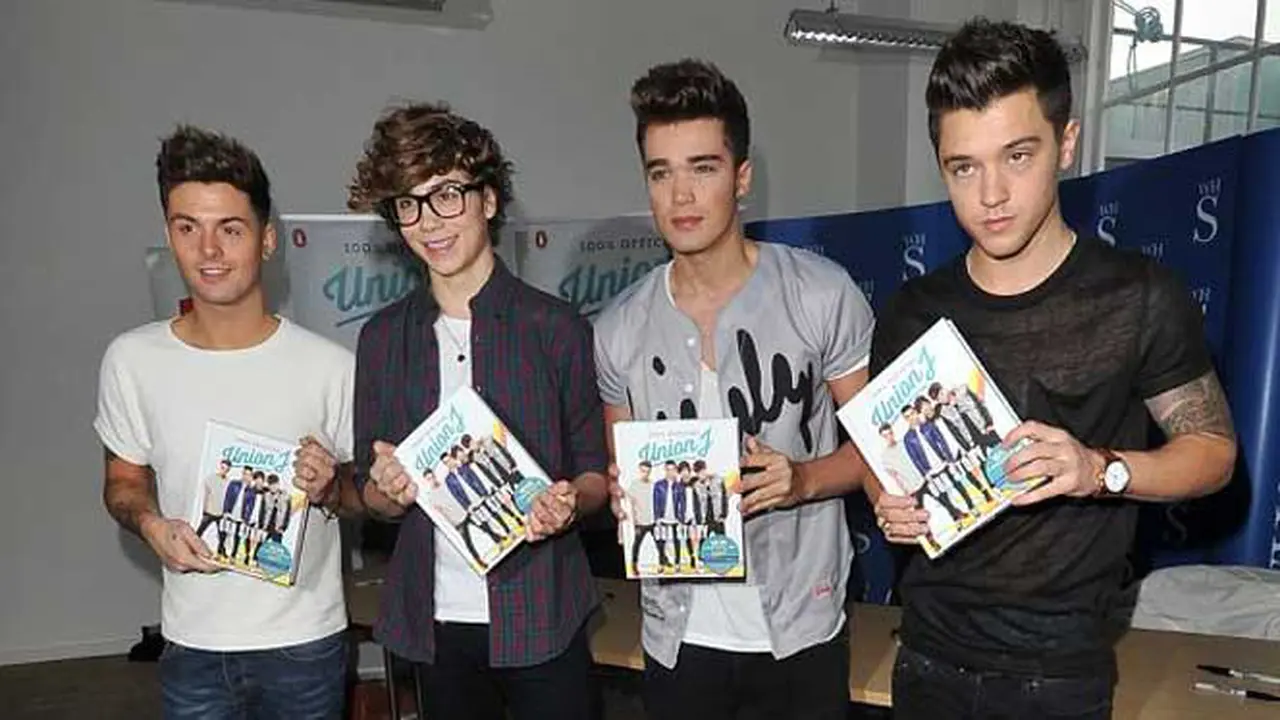 one-direction-131022b.jpg