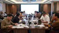 Seskab Teddy: Pemerintah Pantau Situasi Global Sebelum Ambil Kebijakan Fiskal