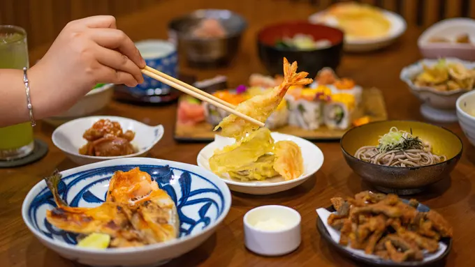 Menikmati Makanan Jepang dengan Konsep Eat All You Can dan Omakase di Satu Tempat