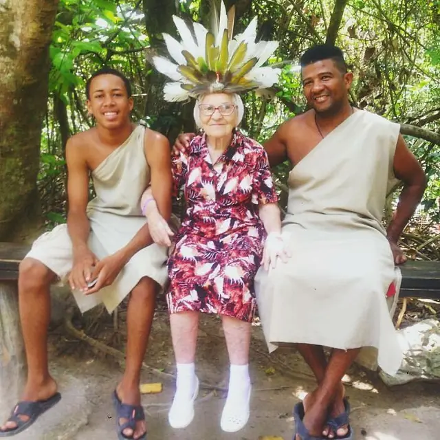 Nenek 90 tahun keliling dunia