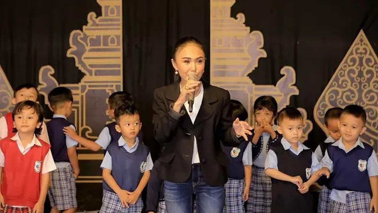 Reaksi Yuni Shara Ada Anak Pejabat Sekolah di PAUD Murah Miliknya