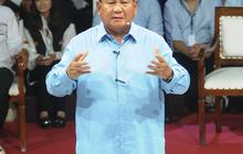FOTO: Prabowo Keras Serang Anies, tapi Kalem ke Ganjar Saat Debat Capres