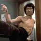 Bercerita tentang duel Bruce Lee dengan Wong Jack Man, jago kungfu di kawasan pecinan San Fransisco tahun 1965. 