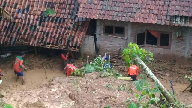 Efek Gempa Jawa Masih Berlanjut di Banyumas, 25 Rumah Ambruk