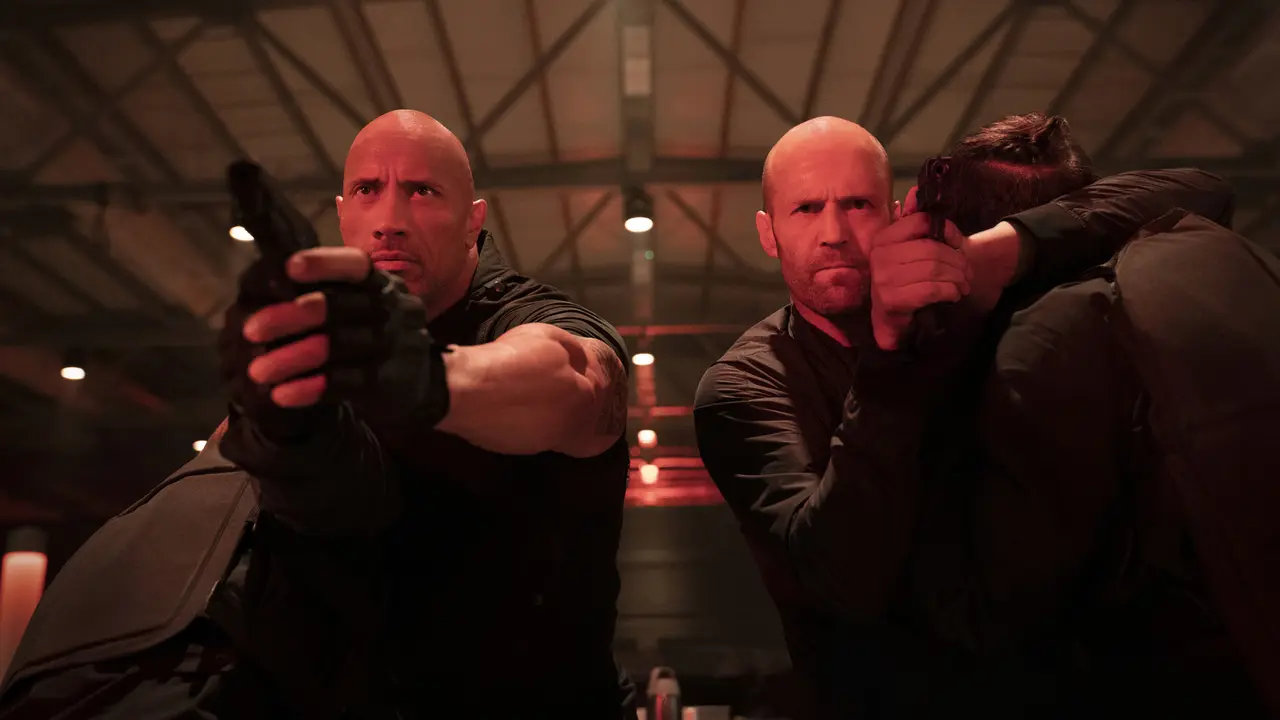 6 Adegan Mendebarkan di Film Hobbs and Shaw