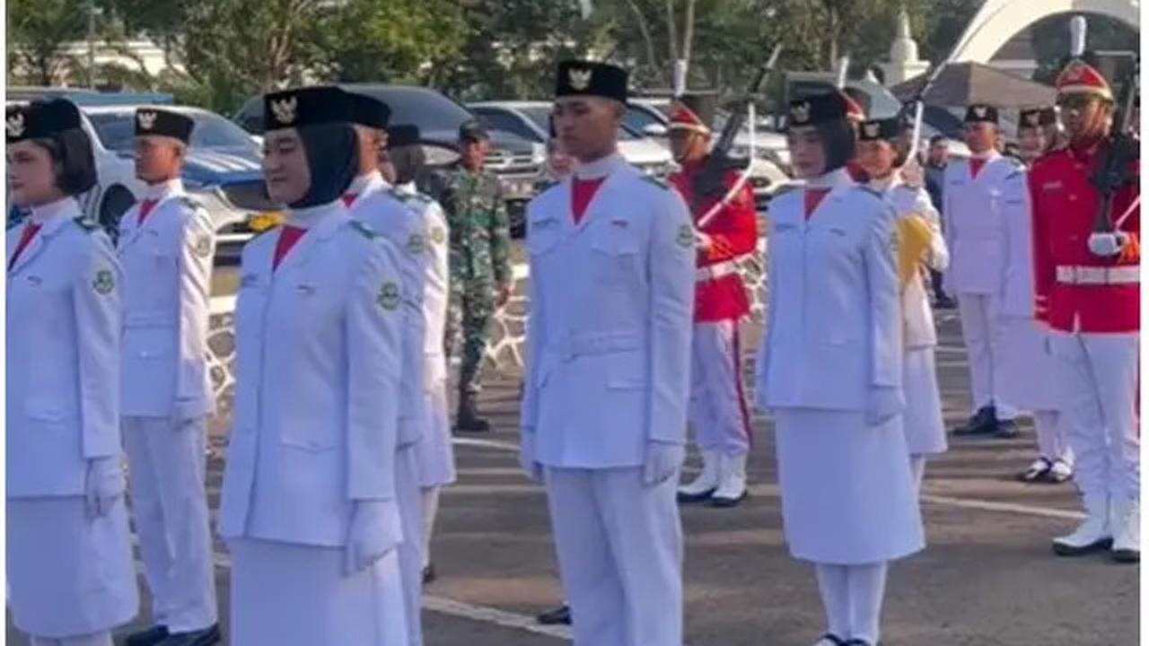 7 Potret Anak Denny Cagur Jadi Paskibraka Provinsi Banten, Penuh Haru dan Bangga