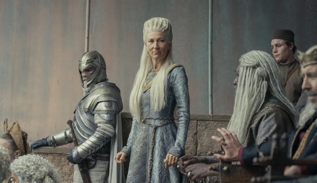 Eve Best sebagai  Princess Rhaenys Targaryen dalam House of the Dragon. (Foto: Ollie Upton / HBO)