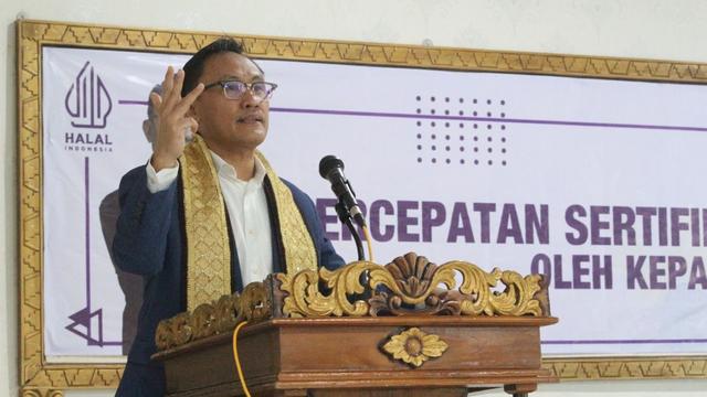 Kepala Badan Penyelenggara Jaminan Produk Halal (BPJPH) Kementerian Agama (Kemenag) Muhammad Aqil Irham, di Jakarta, Senin (18/7/2022). (Dok Kemenag)