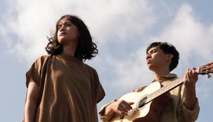 Banda Neira menyapa fans lewat video klip "Mimpilah Seliar-liarnya." Ini persembahan bagi kaum kelas pekerja yang setiap hari menghadapi kerasnya hidup. (Foto: Dok. Istimewa)