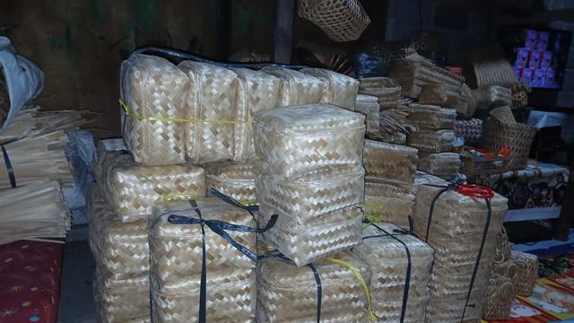 Menyambangi UMKM Griya Besek Graulan di Kulon Progo Yogyakarta
