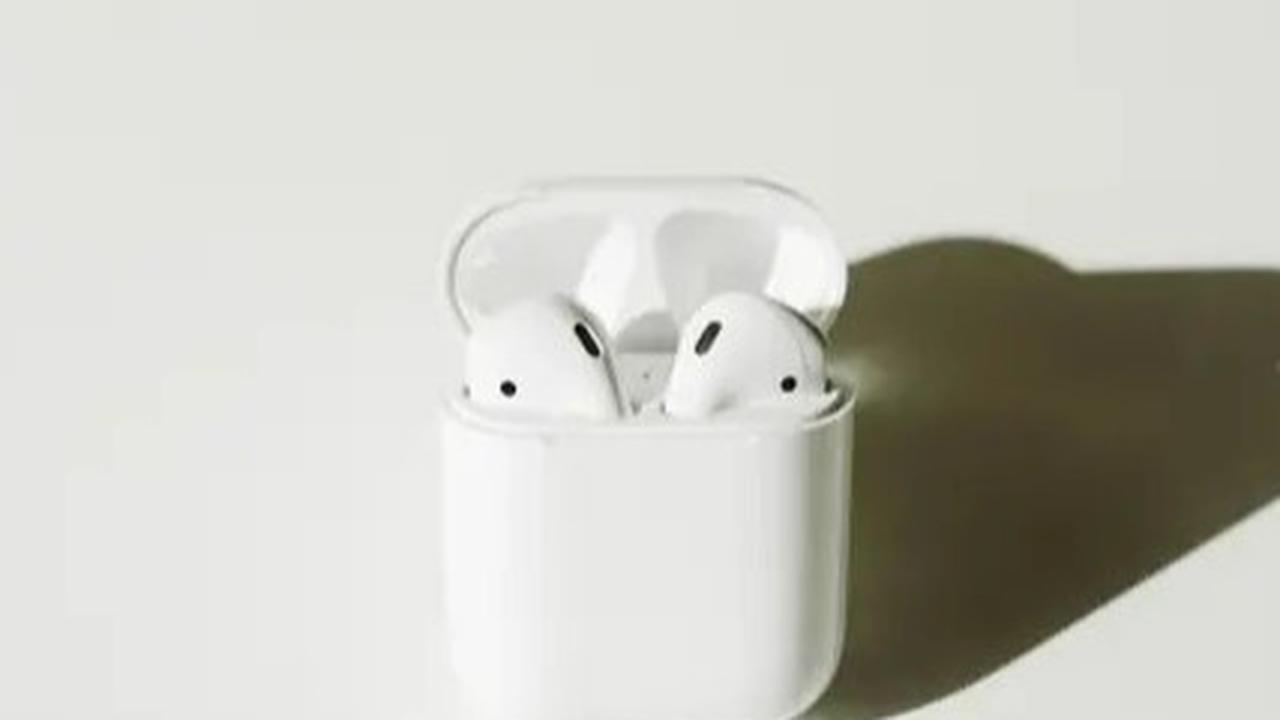 Apakah Earphone Wireless Aman untuk Otak Anda? Ini Faktanya