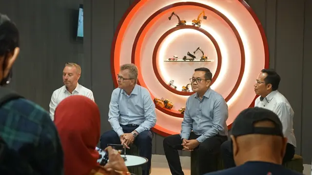 Indotruck Command and Data Center (ICDC)