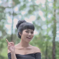 Yura Yunita 'Get Along With You'