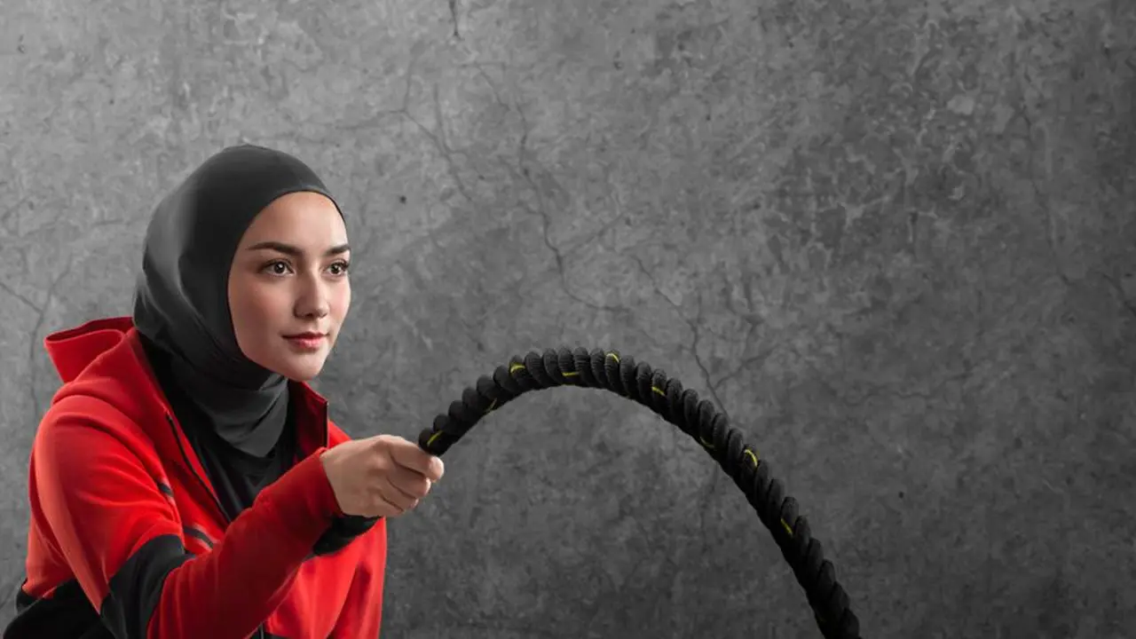 Citra Kirana Berbagi Kiat Menjaga Kesehatan Rambut Selama Berhijab