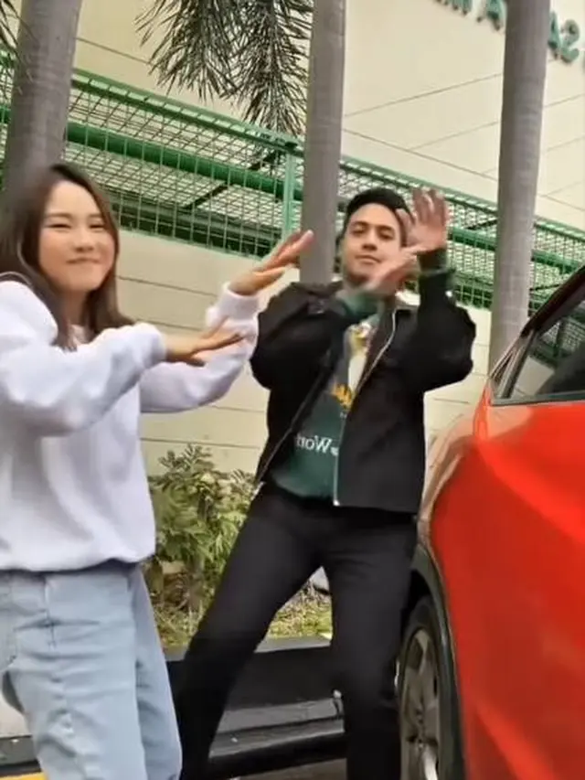 Trending di Media Sosial, Ini 7 Potret Kebersamaan Jerome Polin dan Jessica Jane