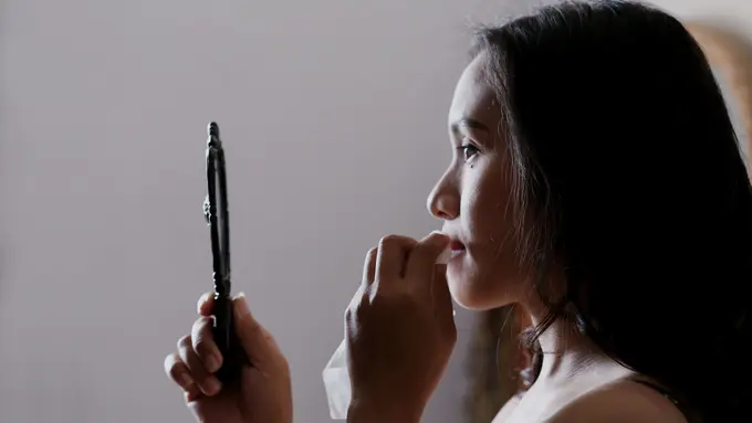 Intip 3 Perawatan Kecantikan Praktis yang dapat Dilakukan di Rumah Sambil WFH