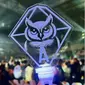 Bak idol K-pop, penggemar buatkan lightstick "Aminbong" untuk Anies Baswedan. (dok. Shopee/LavizaStuff)