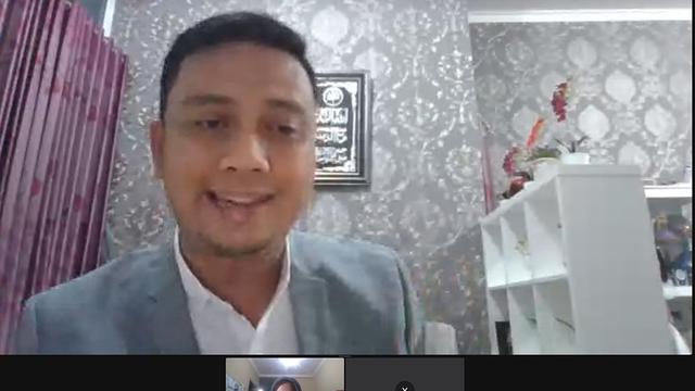 ADMF Business Development Head Adira Insurance Darry Avianto