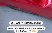 10 Potret Shandy Purnamasari Naik Supercar di Sirkuit Mandalika, Penampilan Kecenya Malah Bikin Salfok