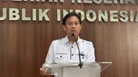 Menteri Kesehatan RI Budi Gunadi Sadikin memberikan keterangan pers terkait "Kesiapsiagaan Sektor Kesehatan Menghadapi Masa Libur Natal 2023 dan Tahun Baru 2024" di Gedung Kementerian Kesehatan (Kemenkes) RI Jakarta pada Jumat, 22 Desember 2023. (Dok Liputan6.com/Fitri Haryanti Harsono)