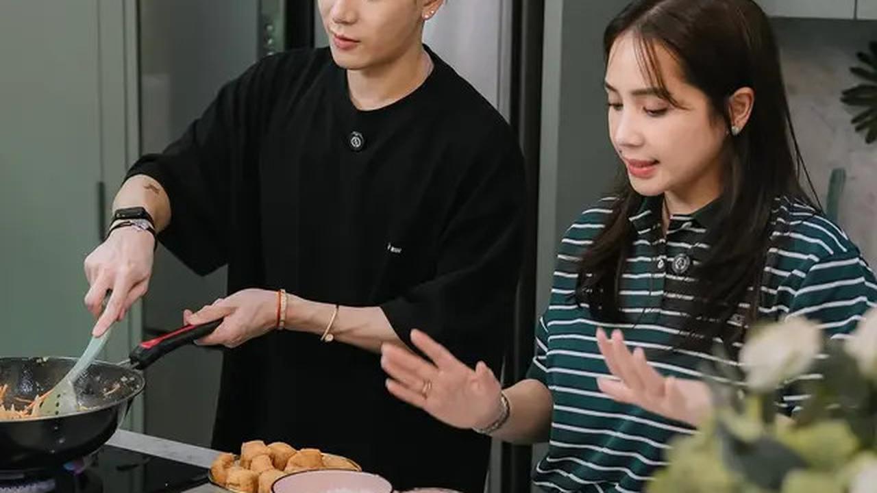 6 Potret Jackson Wang Naik BB 4 Kg di Jakarta, Kuliner Indonesia Bikin Nagih