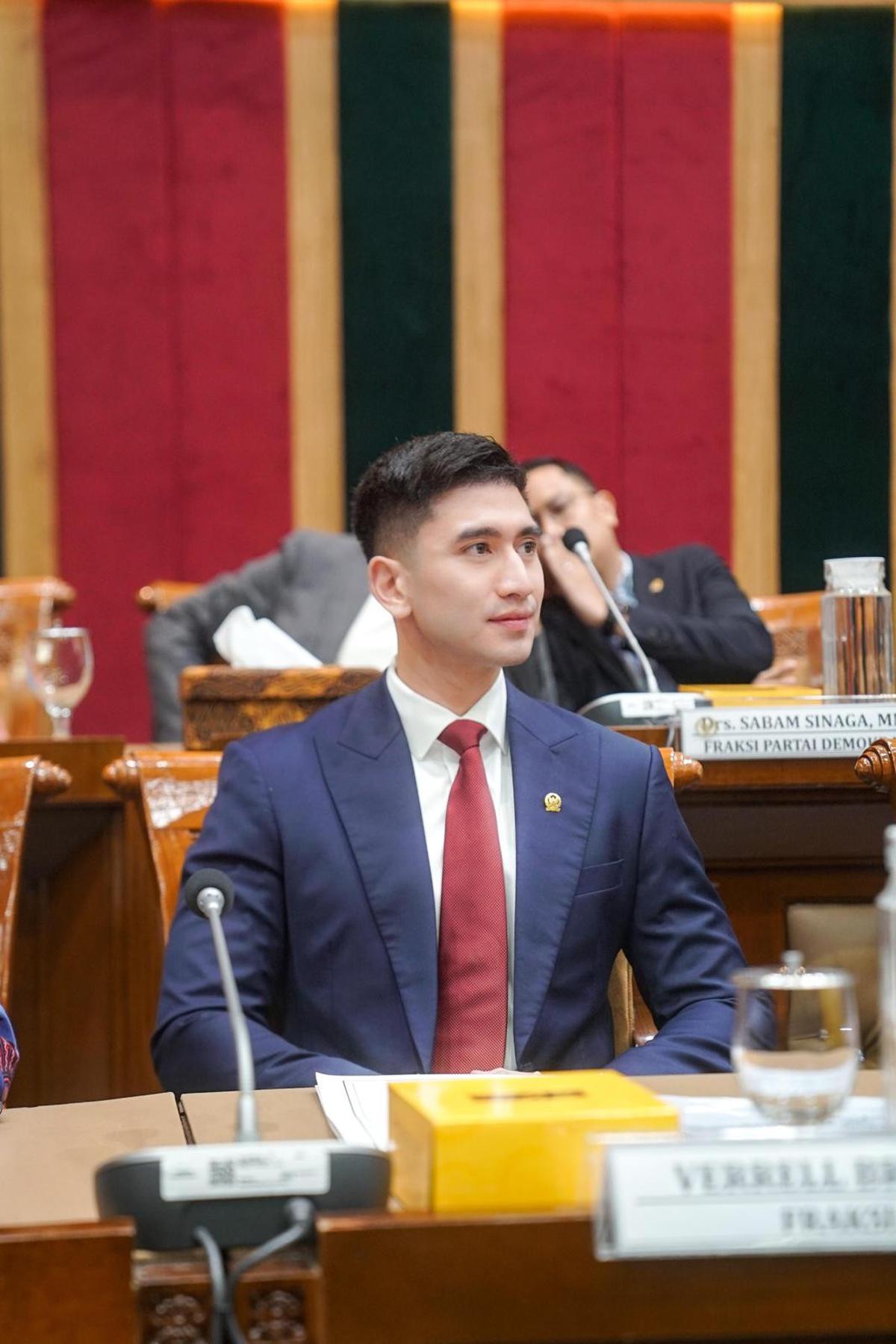 Verrell Bramasta Tegas Tolak Pelaku Kekerasan, Respons Demo PNS di Mendiktisaintek