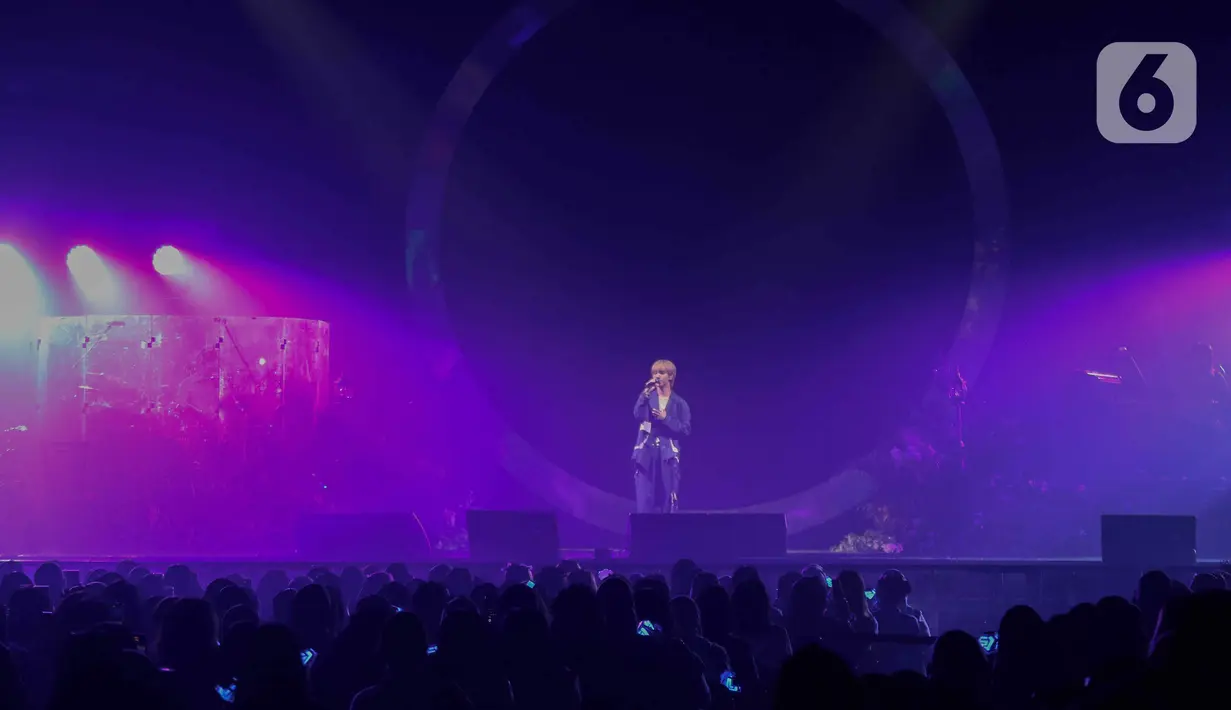 Sebelum menggelar konser tunggal di Jakarta, Yesung menyempatkan menyapa penggemarnya dalam acara meet and greet. (Liputan6.com/Herman Zakharia)