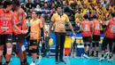 <p>Pelatih kepala Jakarta Bhayangkara Presisi, Reidel Alfonso Toiran (tengah) saat menghadapi Jakarta LavAni Allobank Electric pada laga grand final PLN Mobile Proliga 2024 di Indonesia Arena, Senayan, Jakarta, Minggu (21/7/2024). Jakarta Bhayangkara Presisi menang 3-1 (28-30, 25-22, 25-22 dan 25-23) dan menjadi juara. (Bola.com/Bagaskara Lazuardi)</p>