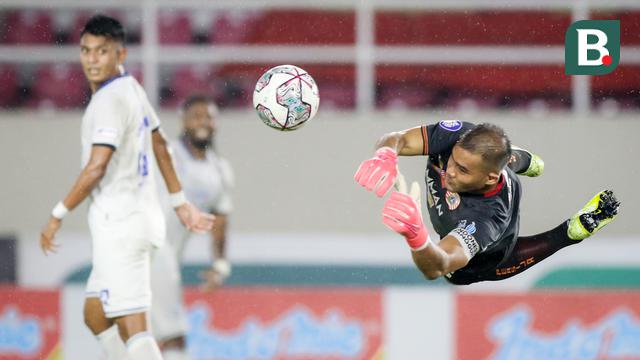 Foto: Telan Kekalahan Perdana, Persija Jakarta Ditumbangkan 10 Pemain Arema FC di BRI Liga 1