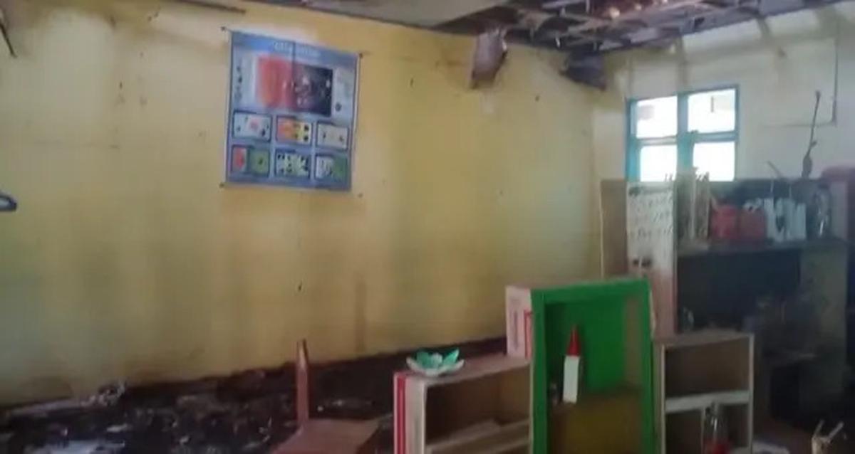 Atap Ambruk dan Bangunan Lapuk SDN Nagrak Sukabumi Ancam Keselamatan Ratusan Siswa, Desak Pemda Perbaiki