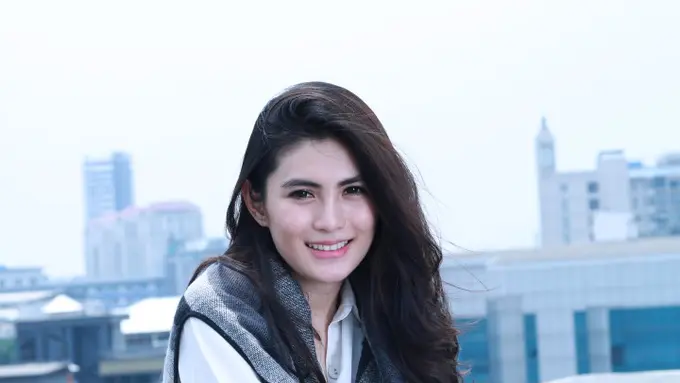 [Bintang] Angela Lee