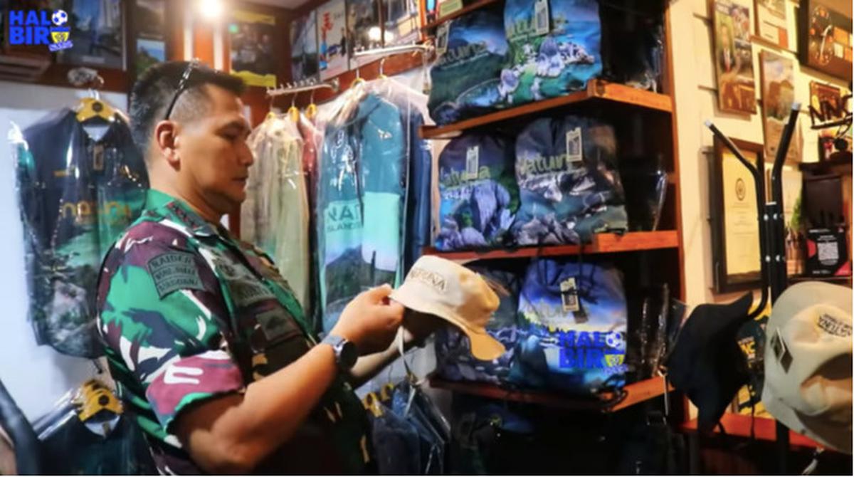 letjen kunto borong baju