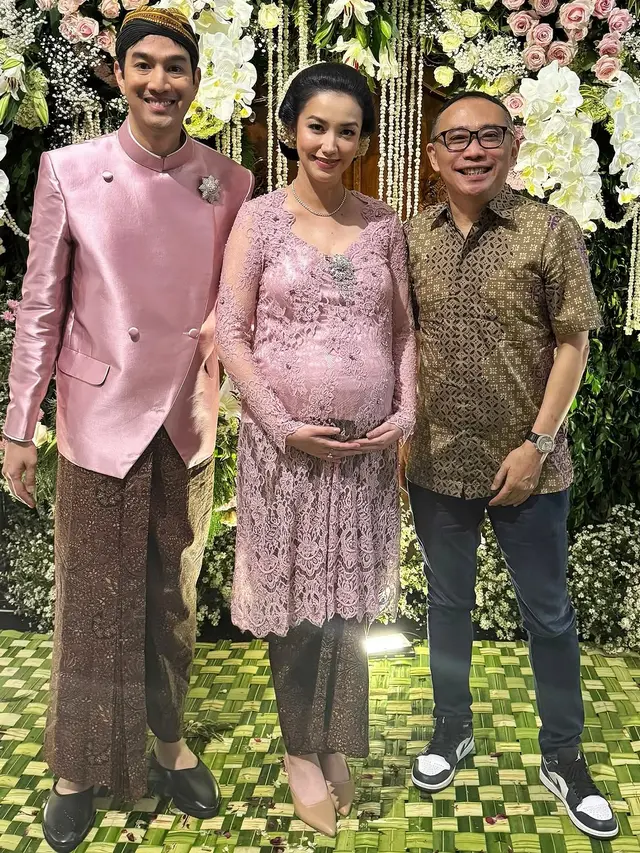 6 Gaya Artis di Momen Tasyakuran Kehamilan yang Bisa Jadi Inspirasi, dari Mahalini hingga Velove Vexiafim