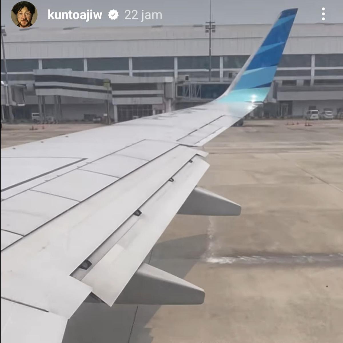 Detik-detik Menegangkan Penyanyi Kunto Aji saat bahan Bakar Pesawat yang Ditumpanginya Bocor