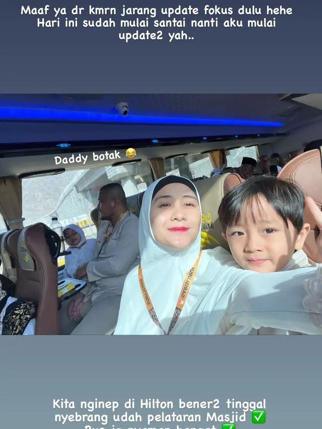 Sempat 3 Kali Ditunda, Ini 7 Momen Ryana Dea saat Jalani Umrah