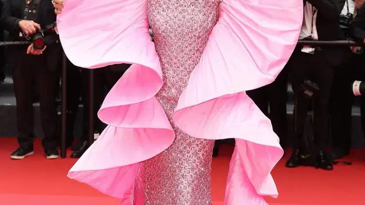 6 Gaya Seleb Terang-terangan Langgar Aturan Cannes 2025, dari Heidi Klum den hingga Bella Hadid