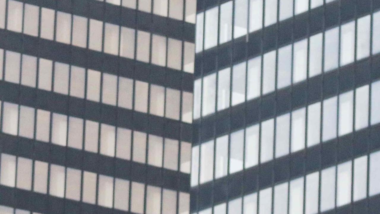 "Beban ini semakin berat dengan adanya depresiasi Rupiah dan melemahnya permintaan pasar," ungkap Apindo.&nbsp;Foto: Liputan6.com/Herman Zakharia<br>