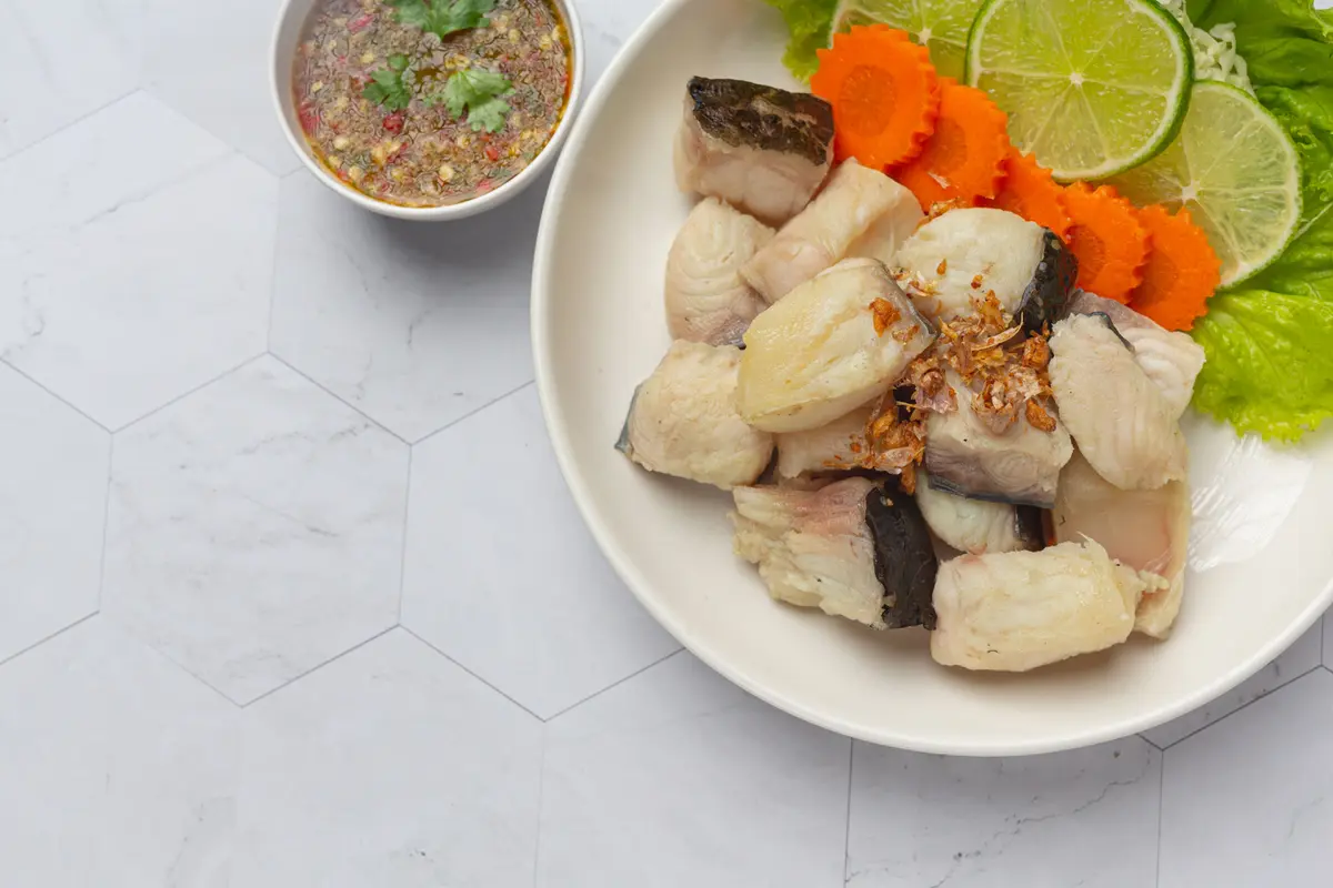 Ikan Nila Kukus Asam [Dok/freepik.com]